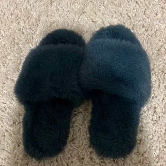 Apparis slippers - Picture 2 of 3